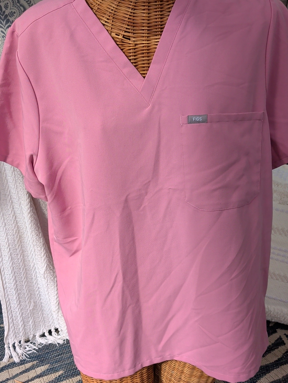 FIGS Catarina One-Pocket Scrub Top Pink XXL Like New